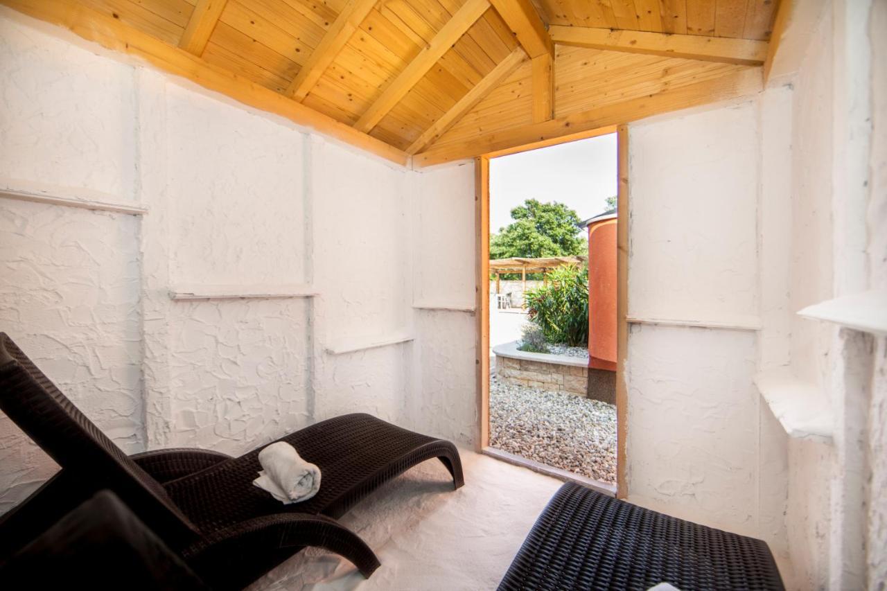 Hotel Natura Vilanija מראה חיצוני תמונה