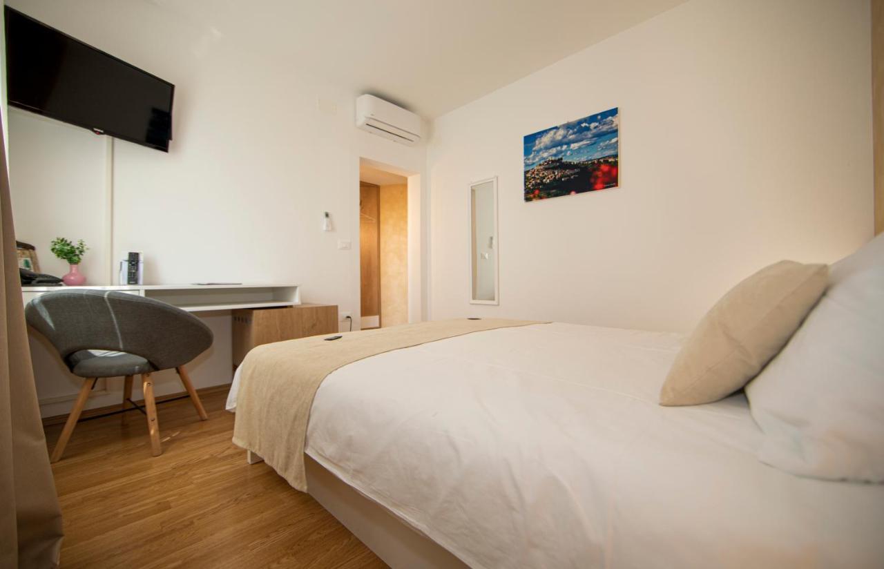 Hotel Natura Vilanija מראה חיצוני תמונה