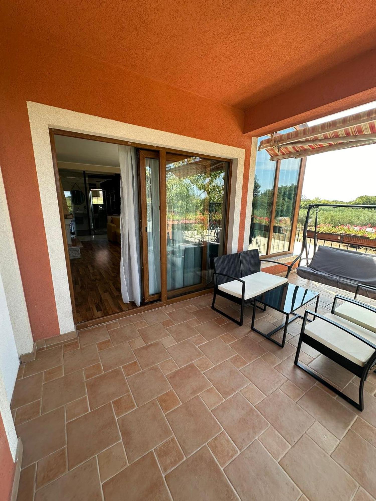 Hotel Natura Vilanija מראה חיצוני תמונה