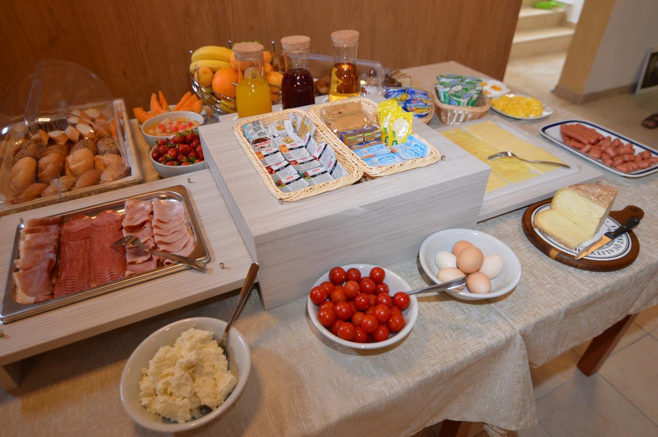 Hotel Natura Vilanija מראה חיצוני תמונה